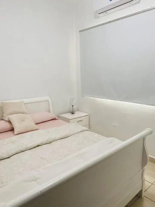 Fiesta Spot At La Placita 3 Bedroom And 2 Bathrooms San Juan Apartment